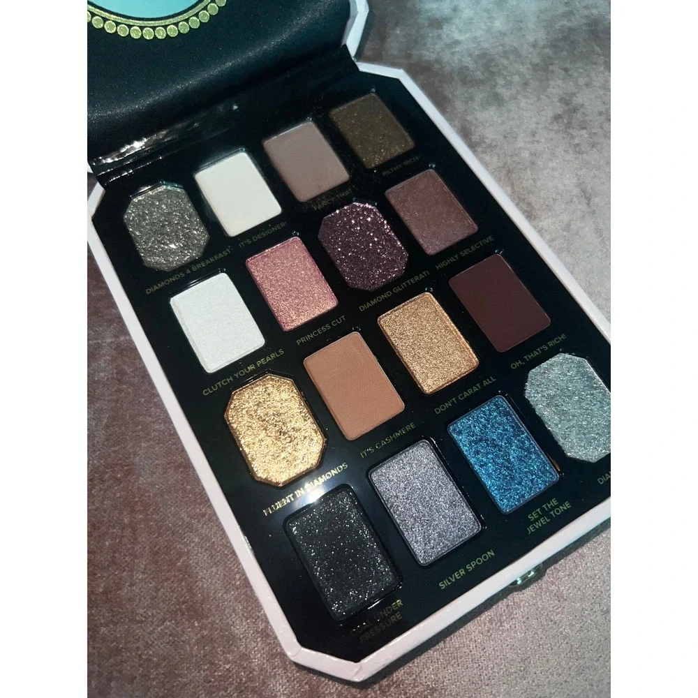Too Faced Pretty Rich Diamond Light Eye Shadow Palette 16 Shades Shimmer Matte